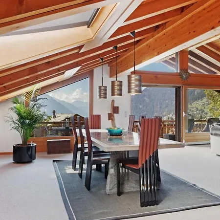 Homely And Spacious Penthouse Centrally Located - What'app - 0034-635-520-036 - For Reservations! * Verbier