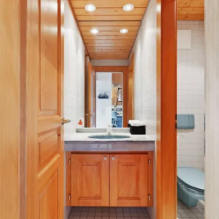 Homely And Spacious Penthouse Centrally Located - What'app - 0034-635-520-036 - For Reservations! * Verbier