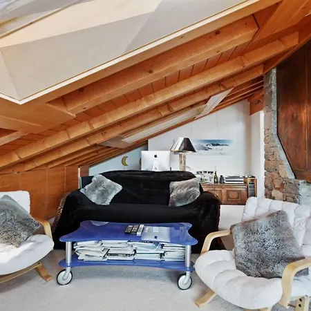 Homely And Spacious Penthouse Centrally Located - What'app - 0034-635-520-036 - For Reservations! וורבייה