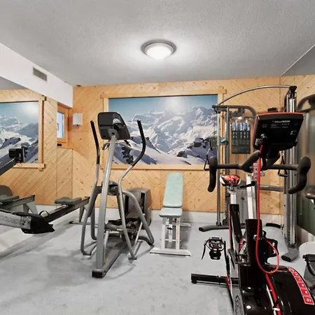 Homely And Spacious Penthouse Centrally Located - What'app - 0034-635-520-036 - For Reservations! דירה *