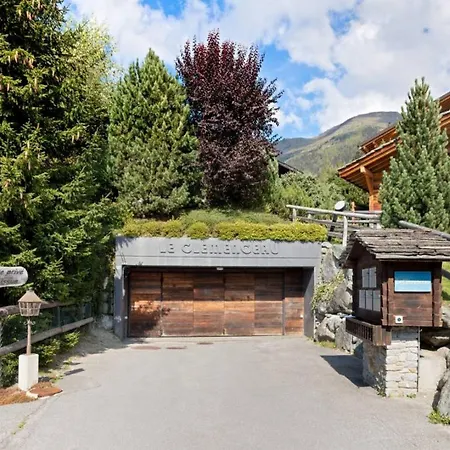 Homely And Spacious Penthouse Centrally Located - What'app - 0034-635-520-036 - For Reservations!